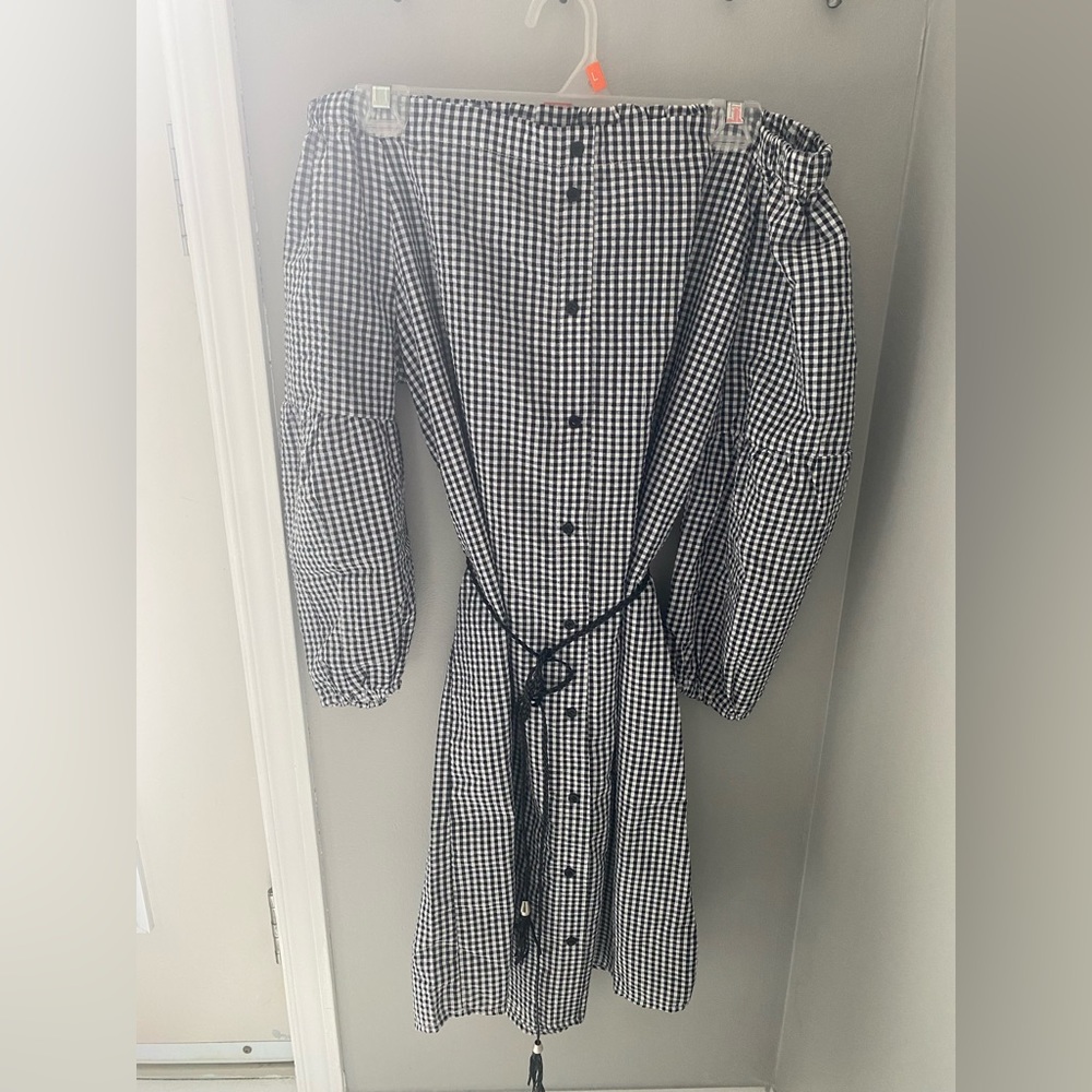 🔴 Esqualo - Beautiful black and white off-the-shoulder dress w plaid print 🖤🤍